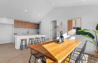 3B Upland Street, Brookfield