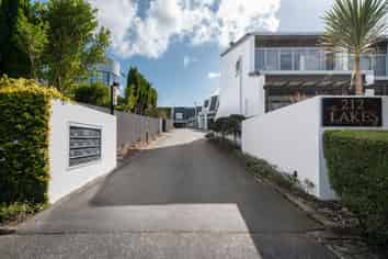 13/212 Hurstmere Road, Takapuna