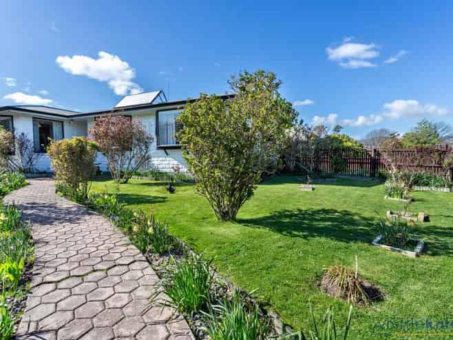 10 Wolsey Place, Hillmorton