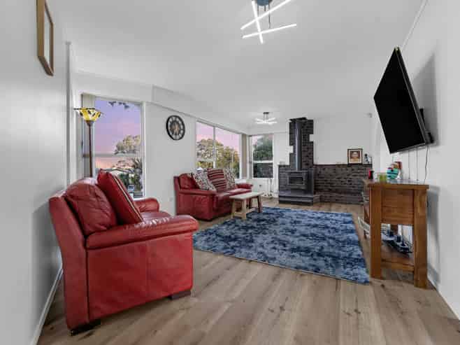 36 Felgrove Street, Glendene