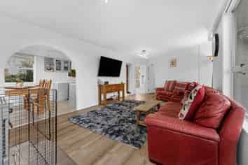 36 Felgrove Street, Glendene