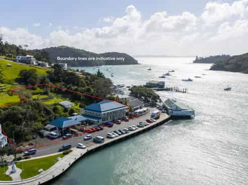 112 Waterfront Drive, Mangonui