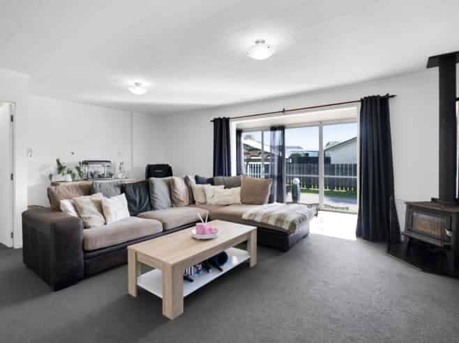 27 Culzean Grove, Bell Block