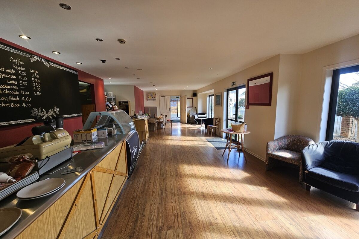 Put Your Business next to Millennium - Prikaz 3