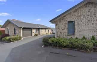 2/99 Lake Road, Frankton