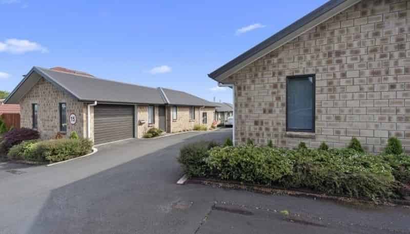 2/99 Lake Road, Frankton
