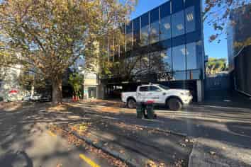 Standalone Office & Warehouse Opportunity on the City Fringe