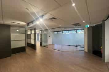 Standalone Office & Warehouse Opportunity on the City Fringe
