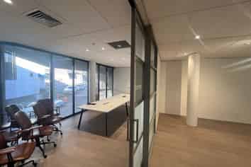 Standalone Office & Warehouse Opportunity on the City Fringe