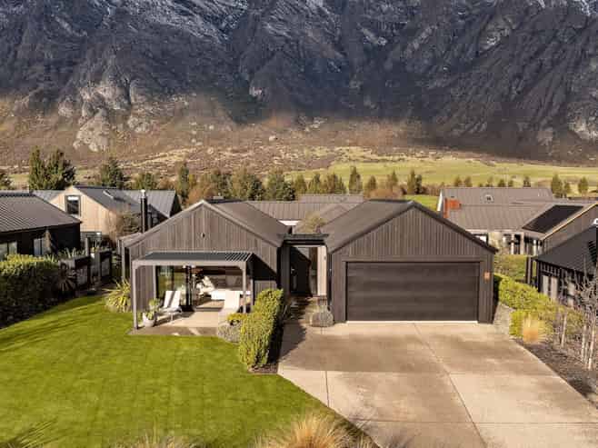 27 Glenfiddich Road, Jacks Point