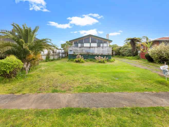 19 Geoffrey Place, Mangere East