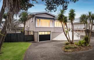 1/65 Sturges Road, Henderson