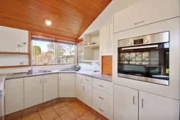 49B Regency Crescent, Redwood