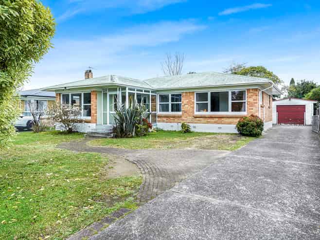 12 Somme Crescent, Hillcrest