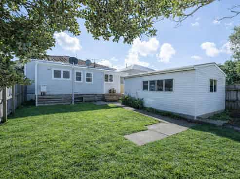 1/182 Hutt Road, Petone