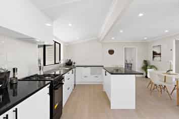 14 Plunket Avenue, Papatoetoe
