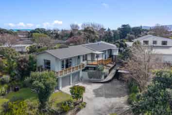 3 Miro Road, RAUMATI SOUTH