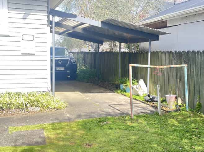 16A Onslow Road, Papakura