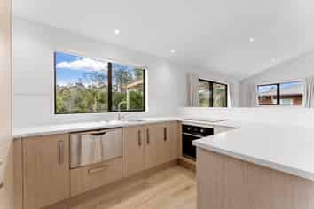 52A D'Oyly Drive, Stanmore Bay