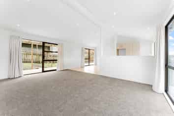 52A D'Oyly Drive, Stanmore Bay