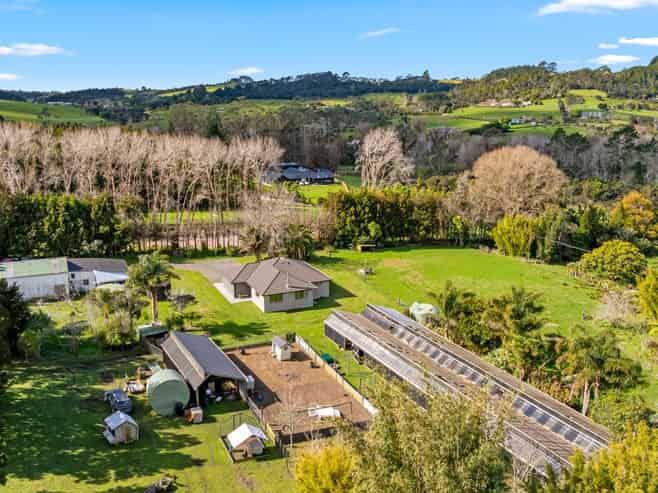 202 Muriwai Valley Road, Waimauku