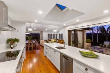 1 Tupare Place, Highlands Park