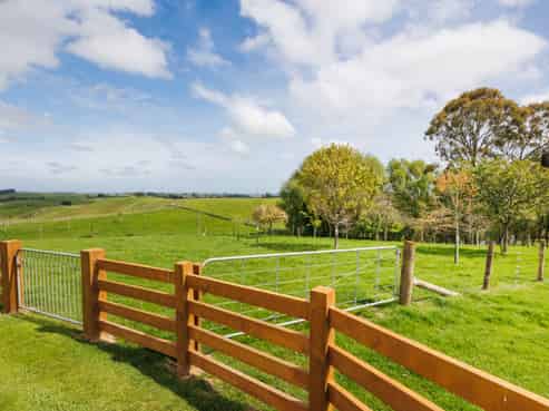 158 Finnis Road, Colyton