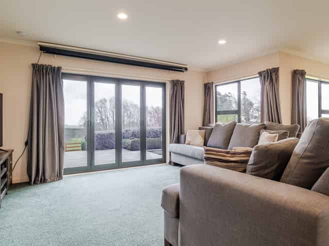 158 Finnis Road, Colyton