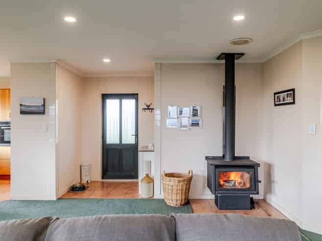 158 Finnis Road, Colyton