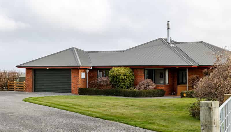 158 Finnis Road, Colyton