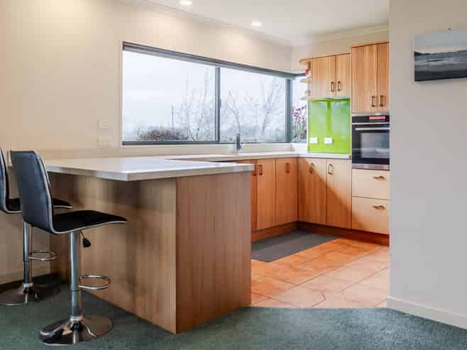 158 Finnis Road, Colyton