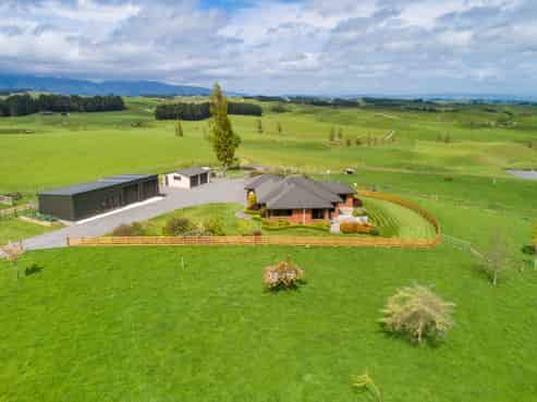 158 Finnis Road, Colyton