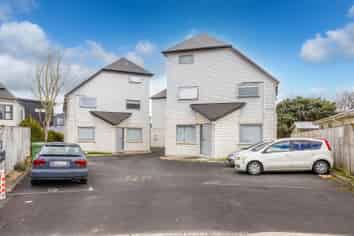 3/7 Snead Place, Hamilton East