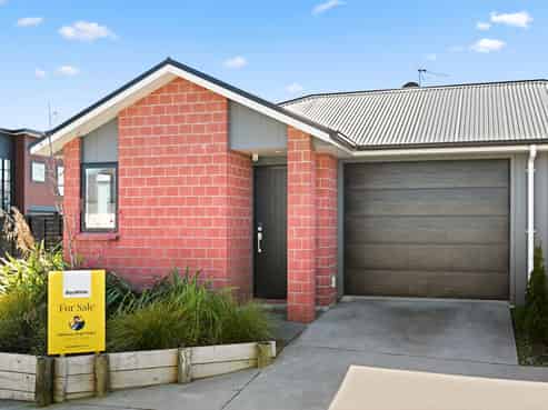 16/37 North Ridge Drive, Rototuna North