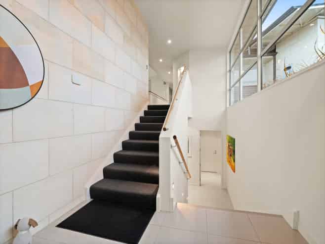 8 Mission Cove, Company Bay