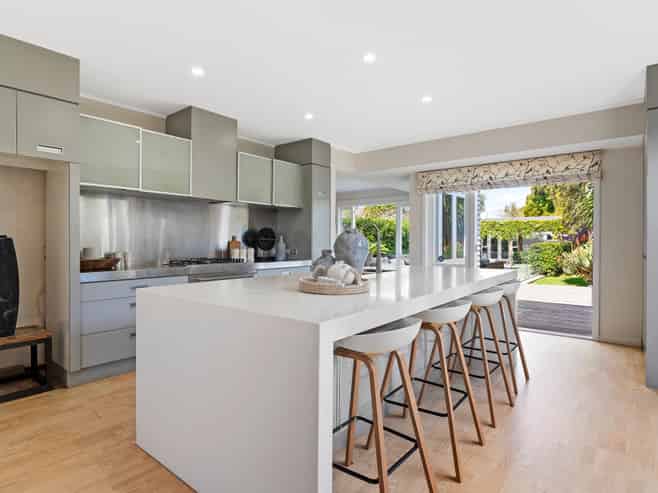 64 Walker Road, Point Chevalier