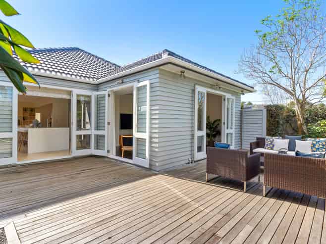 64 Walker Road, Point Chevalier