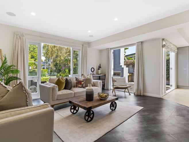 64 Walker Road, Point Chevalier
