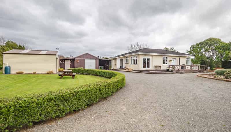 170 Gladstone Road, Levin