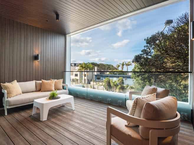 6/423-427 Beach Road, Mairangi Bay