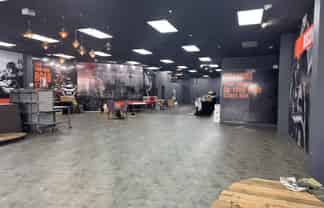 High-profile North Shore showroom and warehouse