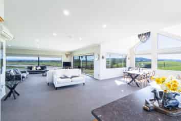 1521 Dipton-Winton Highway, Centre Bush