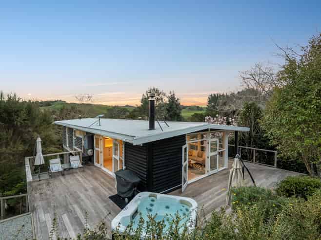 86 Upper Waiwera Road, Puhoi