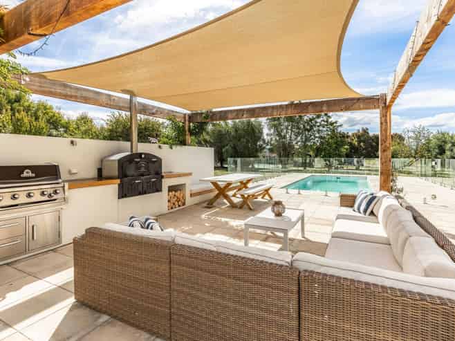 88 Dry Hills Lane, Riverlands