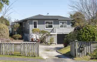 21 Sunset Street, Hilltop