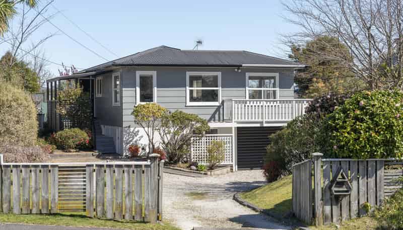 21 Sunset Street, Hilltop