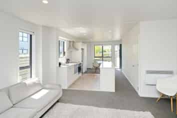 6/14 Buffon Street, WALTHAM