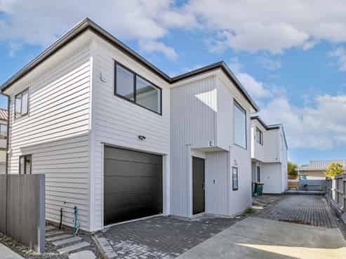 10E Pax Avenue, Forrest Hill