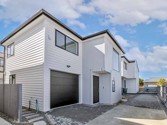 E/10 Pax Avenue, Forrest Hill