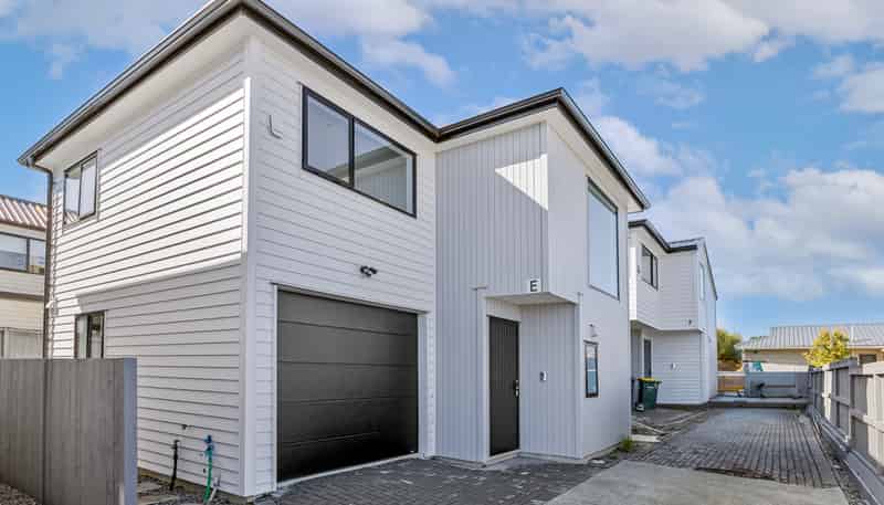 E/10 Pax Avenue, Forrest Hill